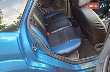 Хэтчбек Ford Focus 2007 в Бурыни