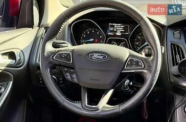 Седан Ford Focus 2016 в 