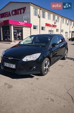 Хэтчбек Ford Focus 2011 в 