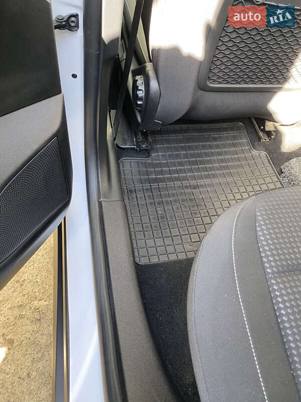 Универсал Ford Focus 2020 в Виннице фото 21 Универсал Ford Focus 2020 в Виннице