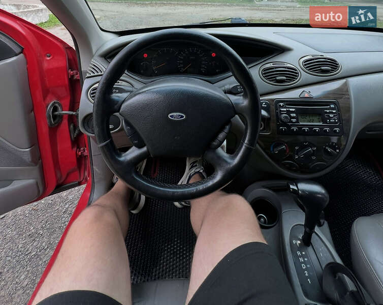 Седан Ford Focus 2001 в Львове фото 5 Седан Ford Focus 2001 в Львове