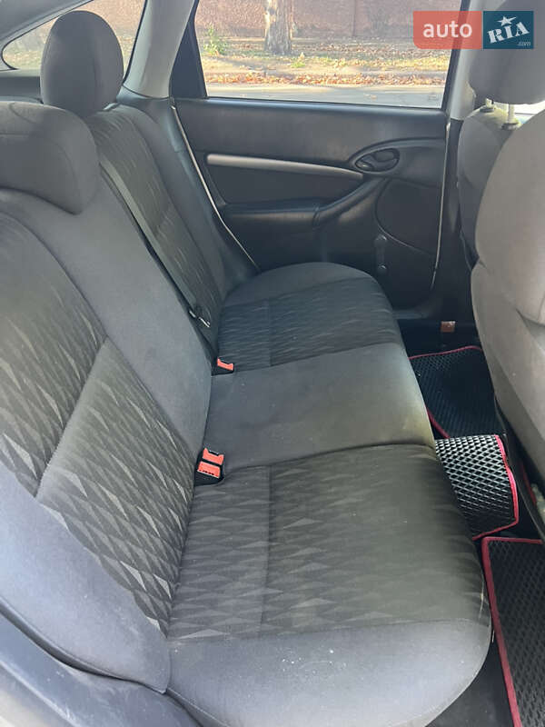 Хэтчбек Ford Focus 2004 в Николаеве