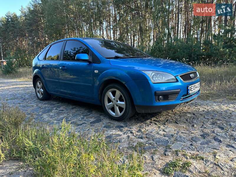 Хетчбек Ford Focus 2004 в Дніпрі