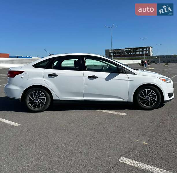 Седан Ford Focus 2015 в Львове