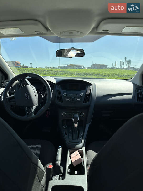Седан Ford Focus 2015 в Львове