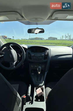 Седан Ford Focus 2015 в 