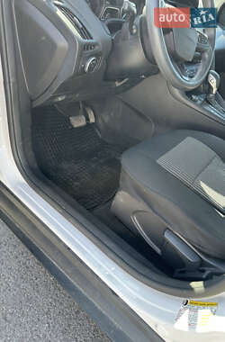 Седан Ford Focus 2015 в 