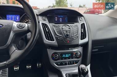 Универсал Ford Focus 2013 в 