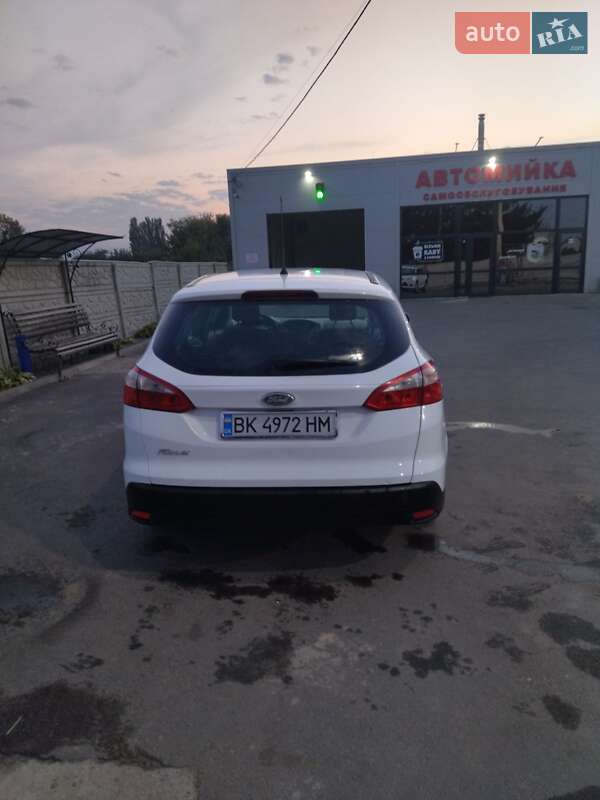 Универсал Ford Focus 2013 в Любаре