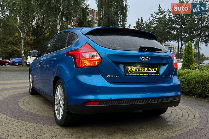 Хэтчбек Ford Focus 2012 в Львове