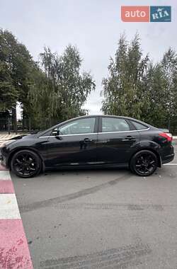 Седан Ford Focus 2013 в 