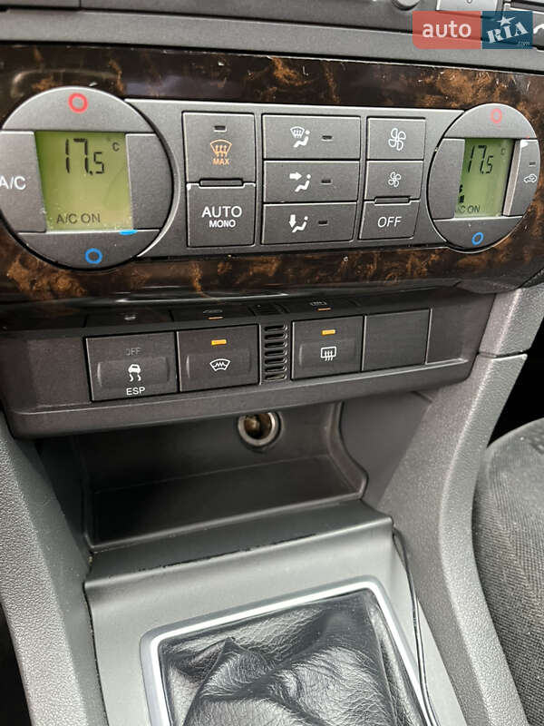 Седан Ford Focus 2005 в Хмельнике