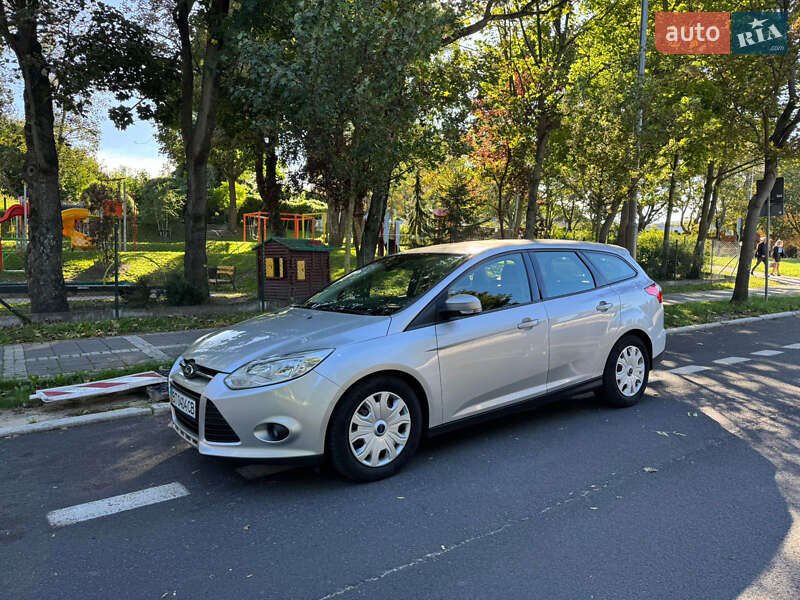 Универсал Ford Focus 2014 в Киеве фото 13 Универсал Ford Focus 2014 в Киеве