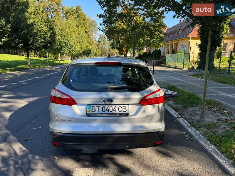 Универсал Ford Focus 2014 в Киеве фото 8 Универсал Ford Focus 2014 в Киеве