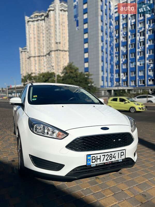 Хэтчбек Ford Focus 2016 в Одессе