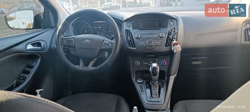 Седан Ford Focus 2016 в Черкасах
