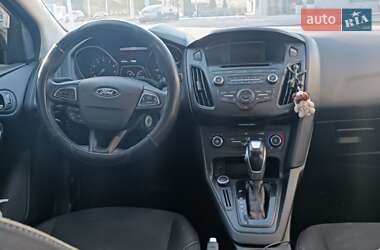 Седан Ford Focus 2016 в 