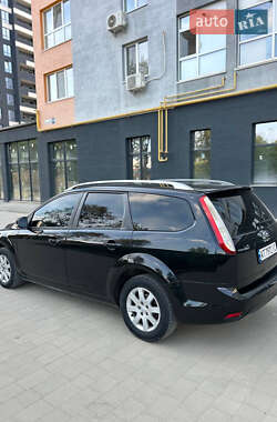 Универсал Ford Focus 2009 в 