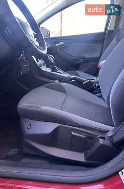 Седан Ford Focus 2013 в 