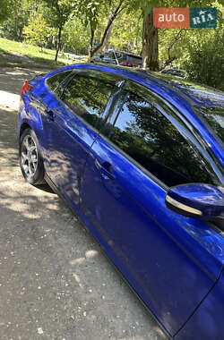 Седан Ford Focus 2013 в 