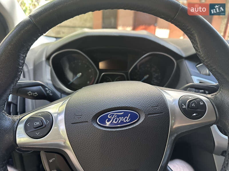 Седан Ford Focus 2013 в Ужгороде