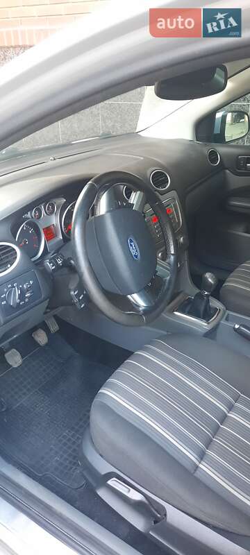 Седан Ford Focus 2008 в Новомосковске фото 7 Седан Ford Focus 2008 в Новомосковске