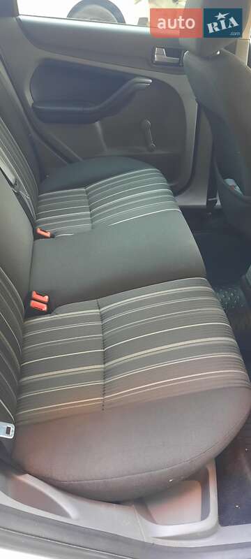 Седан Ford Focus 2008 в Новомосковске фото 9 Седан Ford Focus 2008 в Новомосковске