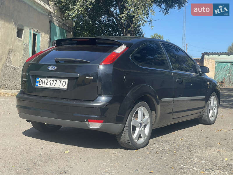 Хэтчбек Ford Focus 2007 в Арцизе