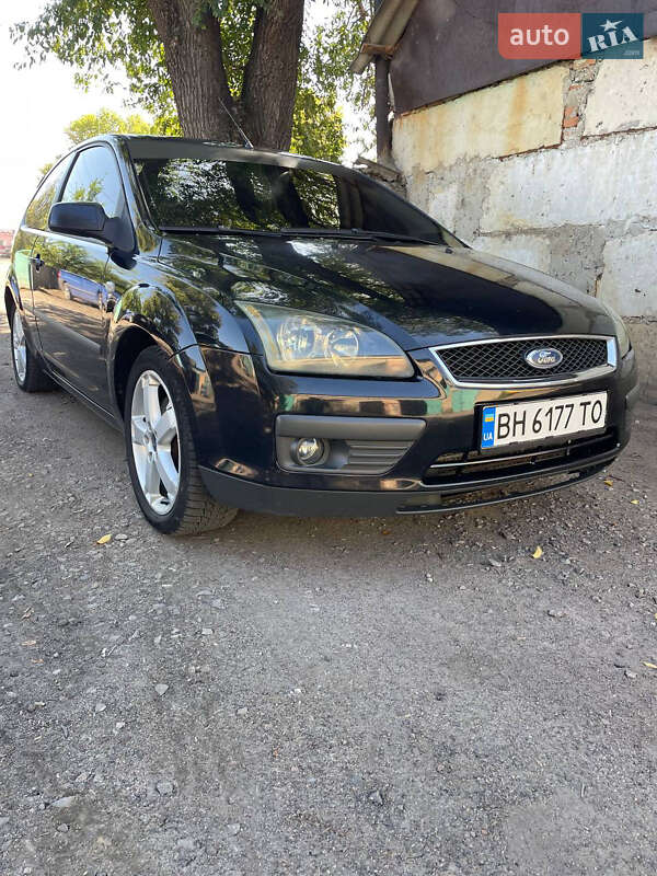 Хэтчбек Ford Focus 2007 в Арцизе