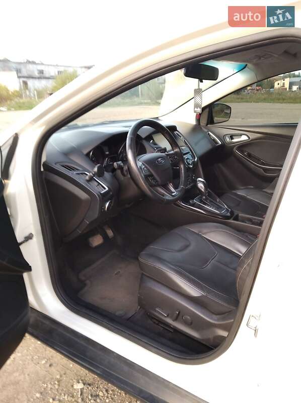 Седан Ford Focus 2015 в Турке