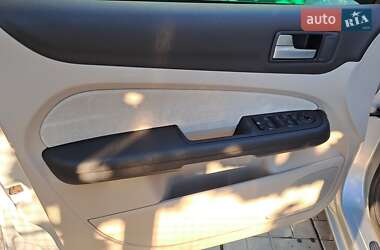 Хэтчбек Ford Focus 2007 в 