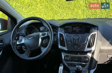 Универсал Ford Focus 2012 в 