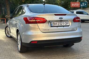 Седан Ford Focus 2016 в 