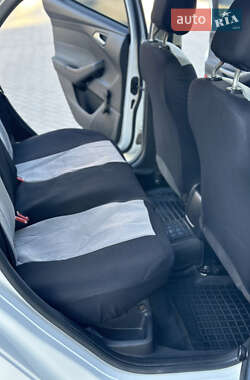 Седан Ford Focus 2013 в 