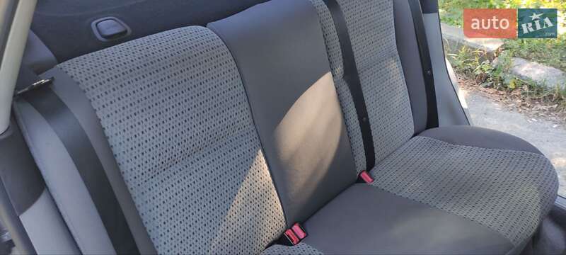 Седан Ford Focus 2006 в Киеве