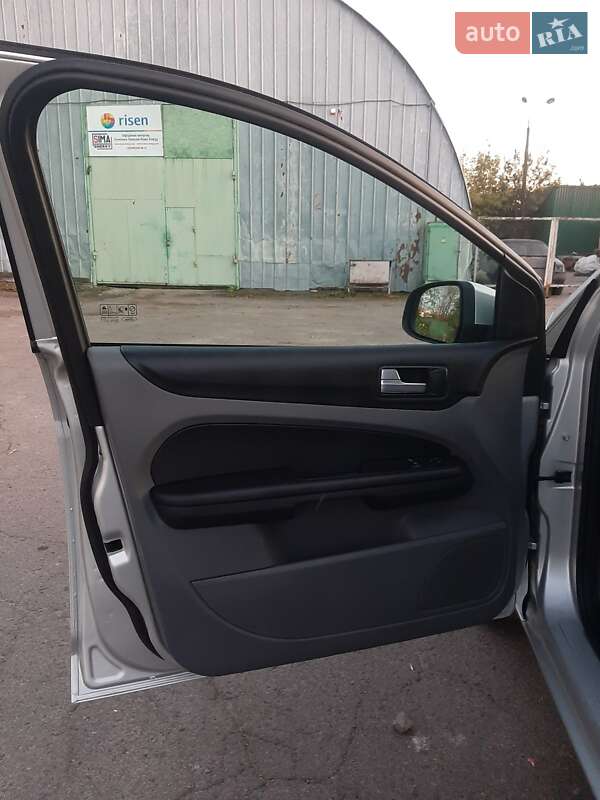 Универсал Ford Focus 2010 в Ровно