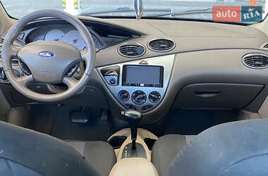 Седан Ford Focus 2003 в 