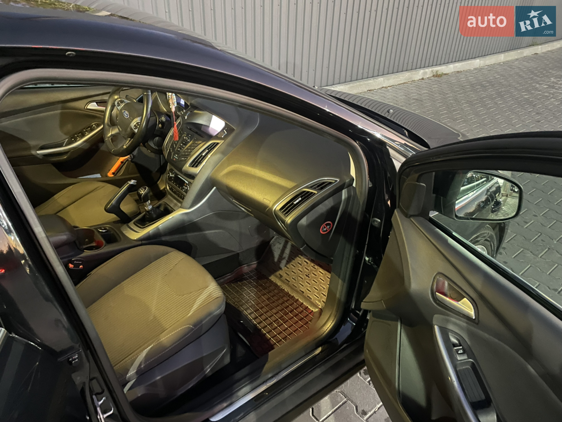 2012 Ford Focus - мініатюра 17