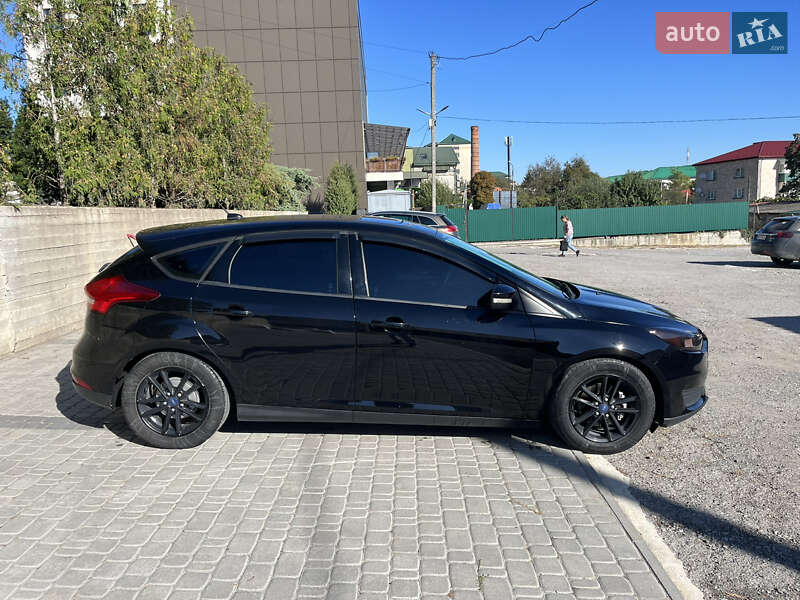 Хэтчбек Ford Focus 2016 в Чорткове