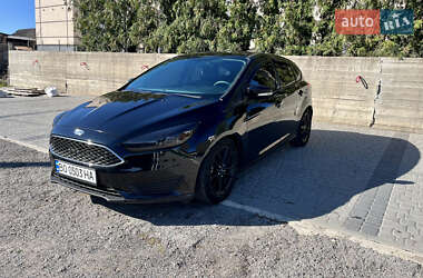 Хэтчбек Ford Focus 2016 в 