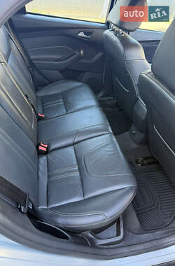 Седан Ford Focus 2014 в 