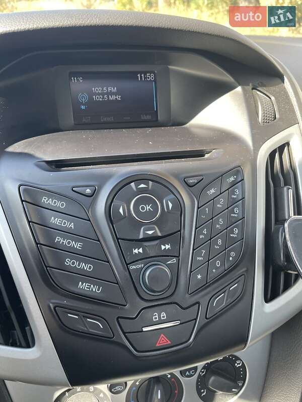 Седан Ford Focus 2014 в Киеве фото 25 Седан Ford Focus 2014 в Киеве