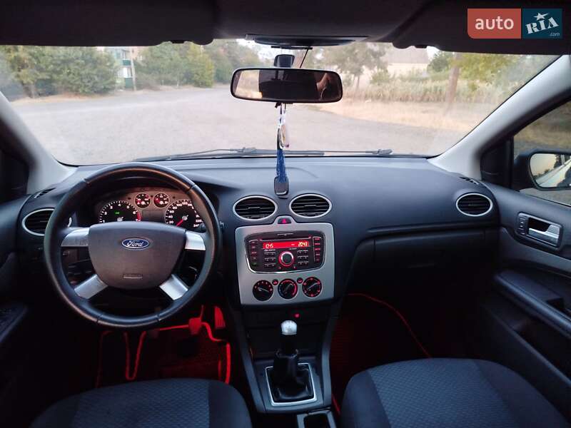 Седан Ford Focus 2007 в Первомайске