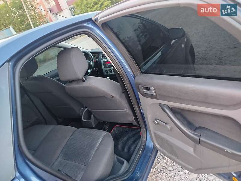 Седан Ford Focus 2007 в Первомайске