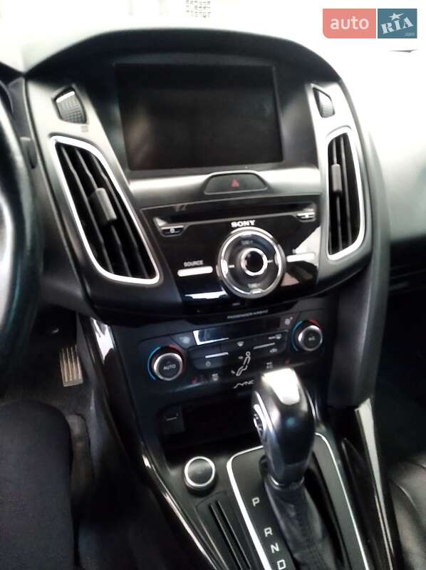 Седан Ford Focus 2015 в Турке