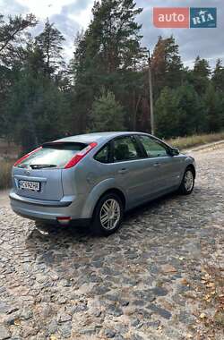 Хэтчбек Ford Focus 2006 в 
