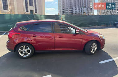 Хэтчбек Ford Focus 2013 в 