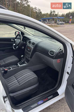 Универсал Ford Focus 2010 в 