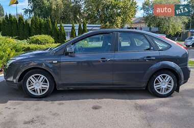 Хэтчбек Ford Focus 2006 в 