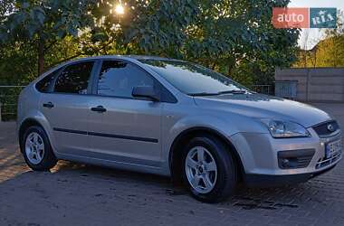 Хэтчбек Ford Focus 2006 в 